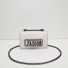 디올 울트라 자디올 미니백 18cm