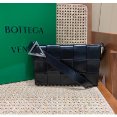 보테가베네타 카세트백 23cm