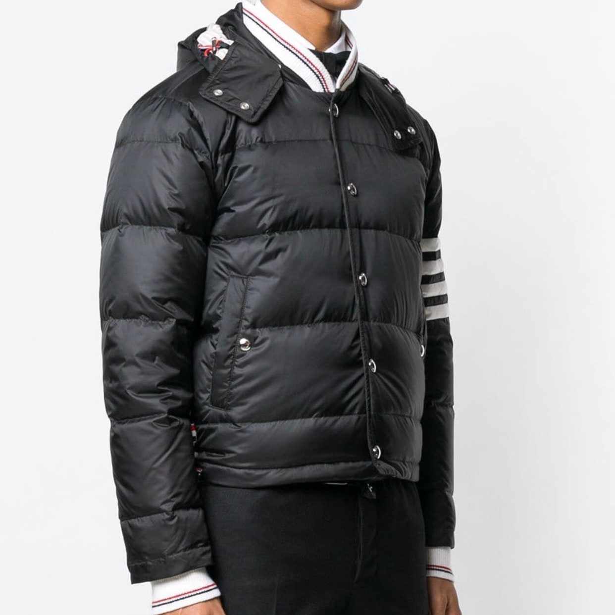 톰브라운 사선 오버사이즈 패딩 블랙