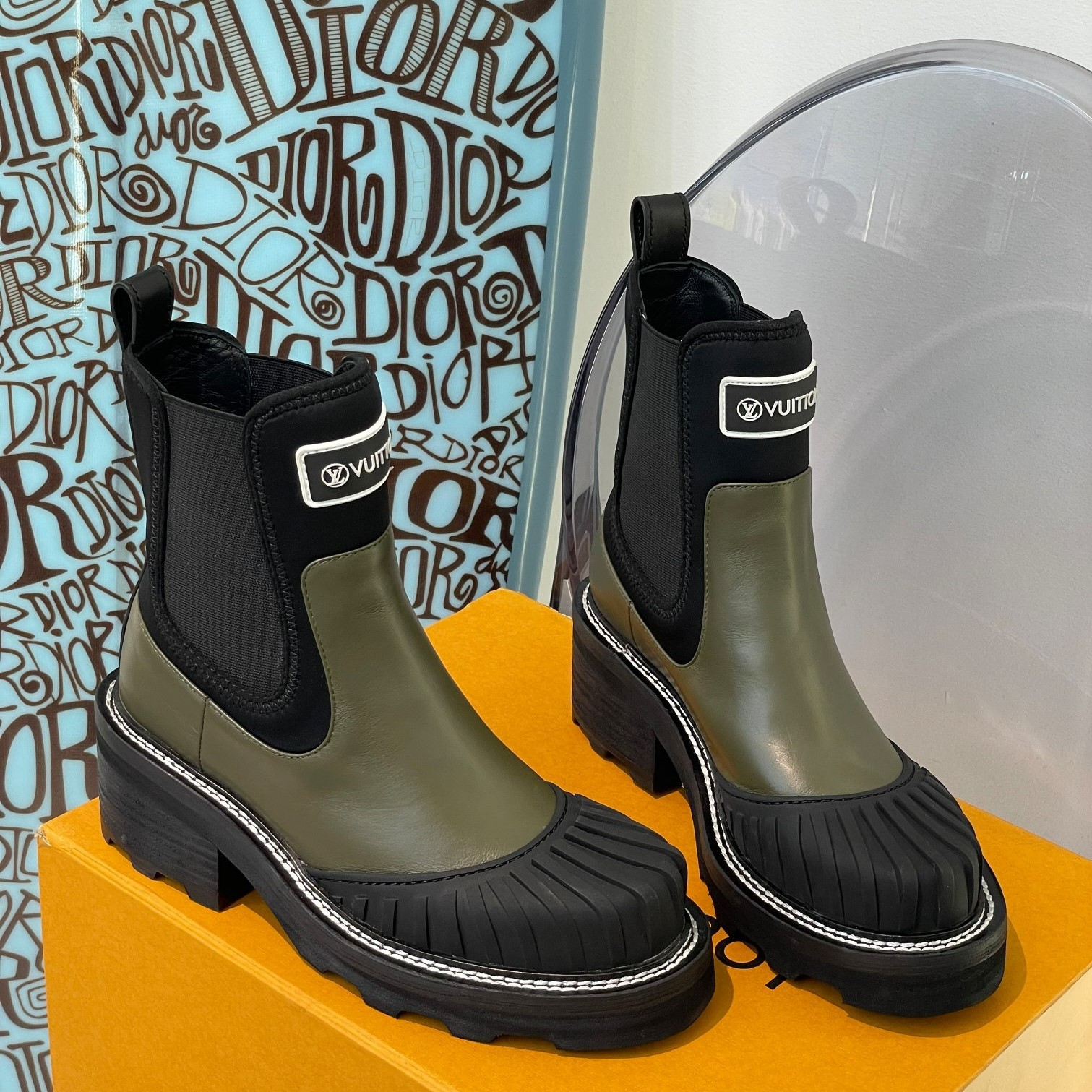 루이비통 보부르 앵클 부츠