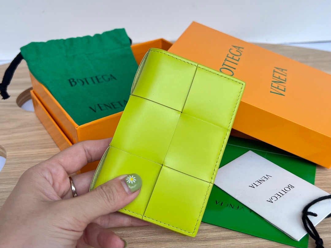 보테가베네타 카드지갑