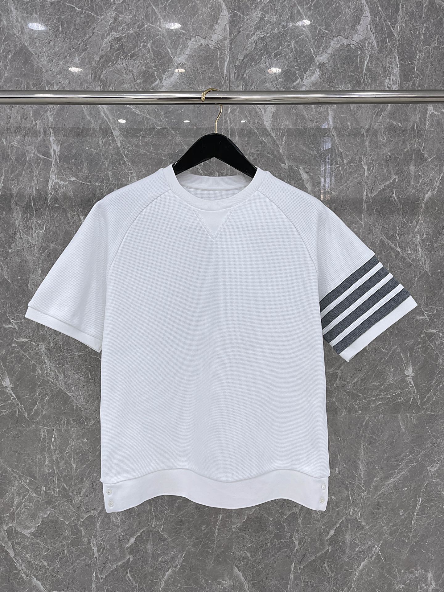 톰브라운 와플 사선완장 반팔 티셔츠