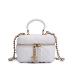 샤넬 베니티 미니 캐비어 화이트 은장 