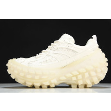 발렌시아가 디펜더 스니커즈 글리터 685613 W2RA6 4810