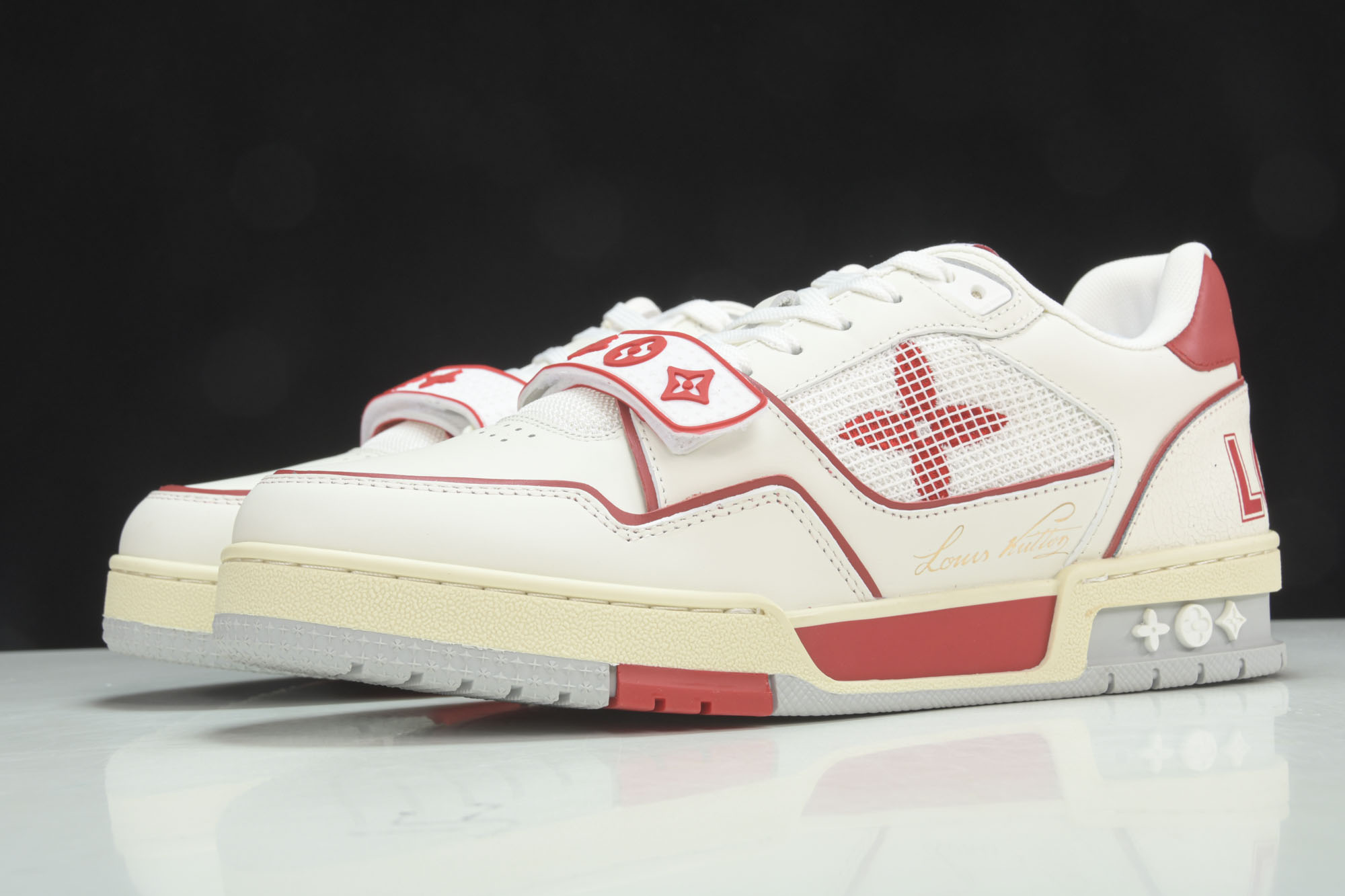 루이비통 LV 트레이너 스니커즈 1A98VJ 