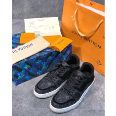 루이비통 LV 트레이너 스니커즈 1A8PUD 