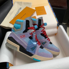 루이비통 LV 트레이너 스니커즈 하이탑 1A7R0P 