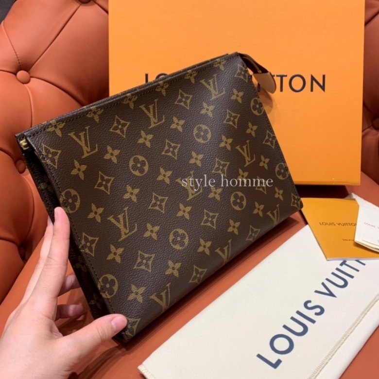 루이비통 포쉐트 보야주 클러치 MM