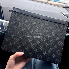 루이비통 포쉐트 보야주 클러치 MM