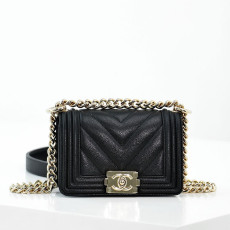 [지존샵] 샤넬 캐비어 미니 쉐브론 보이백 【매장-720만원대】 