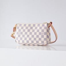 루이비통 포쉐트 악세수아 NM N41207 【매장-300만원대】