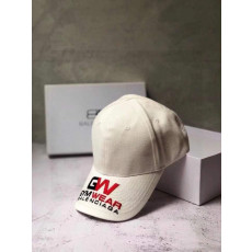 발렌시아가 GW 레터링 자수 볼캡 (국내배송)