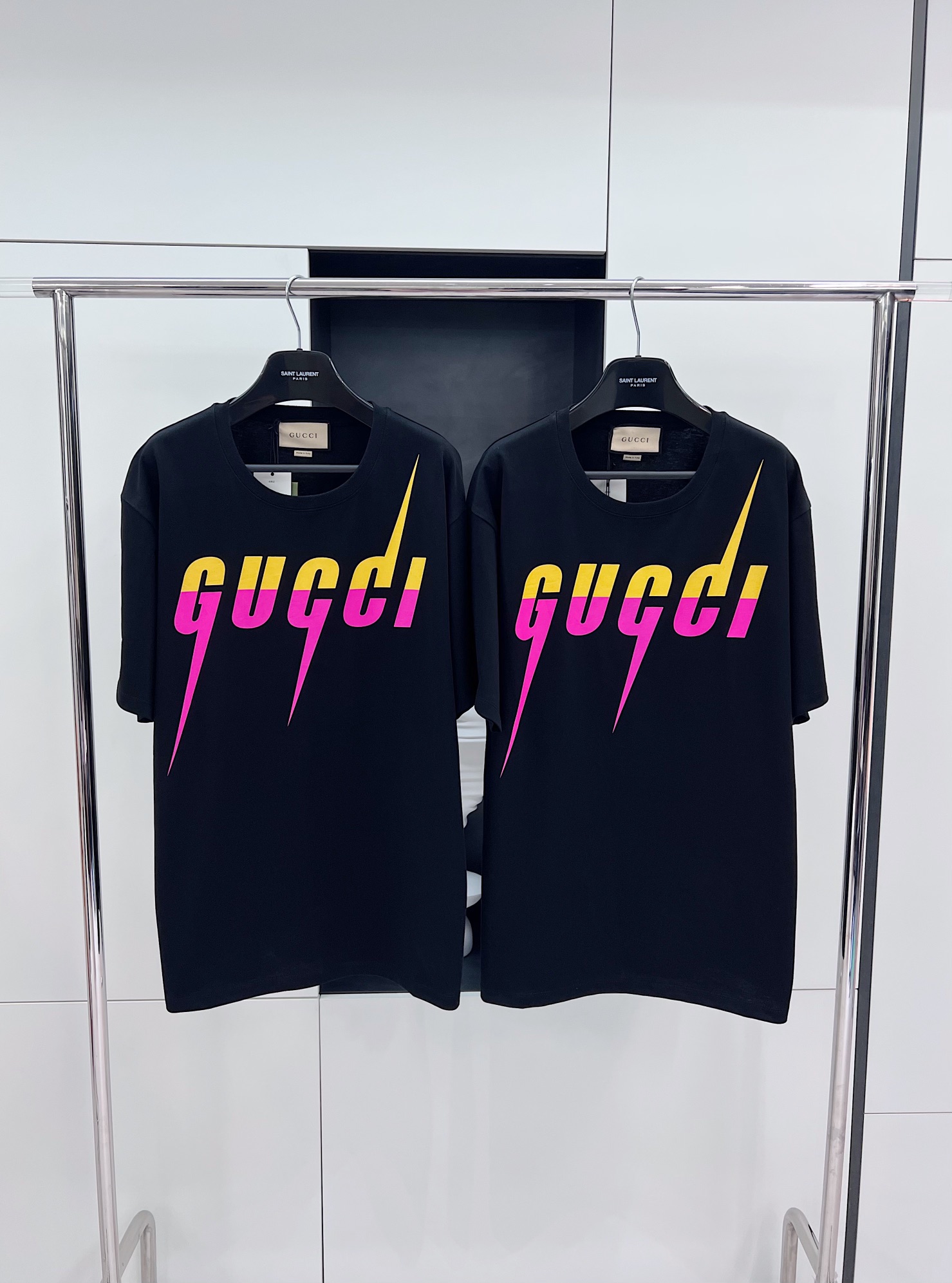 구찌 블레이드 반팔 티셔츠