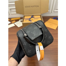 루이비통 돕 키트 M46354