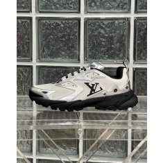 루이비통 러너 태틱 스니커즈