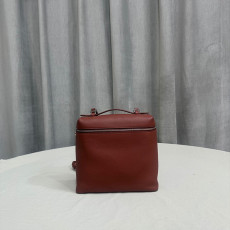 로로피아나 엑스트라 포켓 백팩