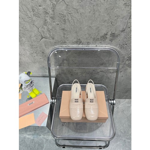 [미우미우] 페이던트 로고 슬링백 구두