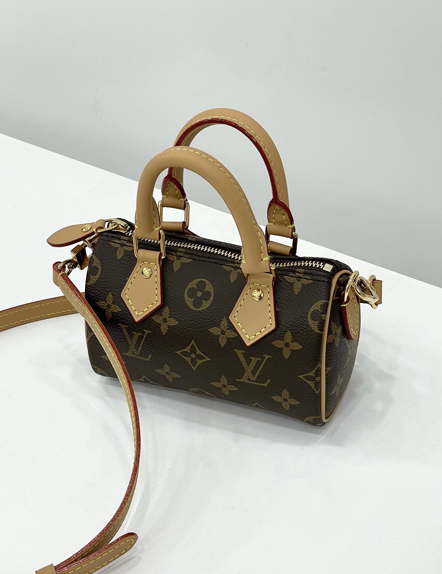 루이비통 나노 스피디 M81085 【매장-240만원대】