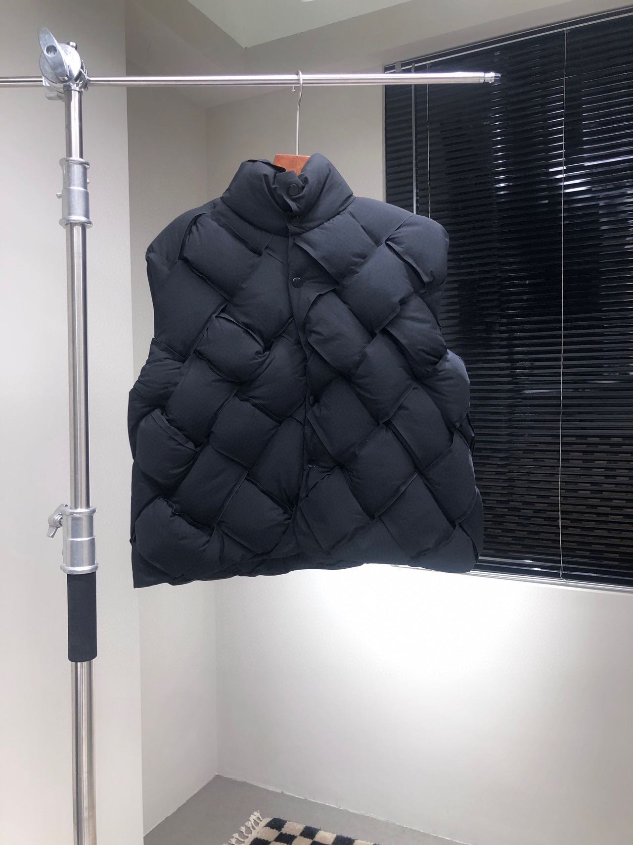 보테가베네타 패딩 조끼