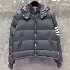 톰브라운 패딩 (남성용)