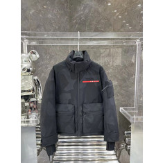 프라다 점퍼 패딩 (남성용)