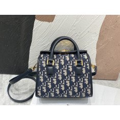 디올 23fw 스몰 보스턴백