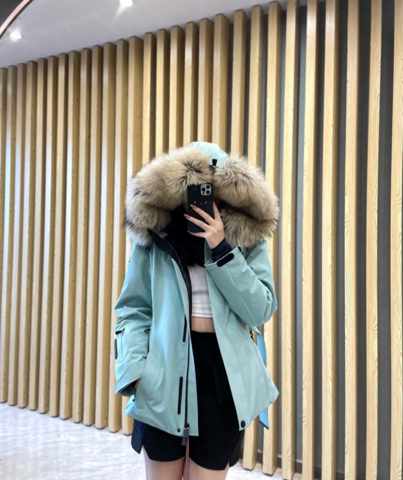 몽클레어 TRIATEL 코요테퍼 구스다운