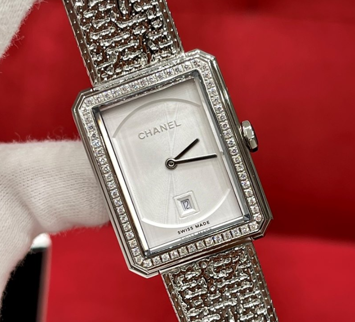 샤넬 보이프렌드 시계 하이엔드급