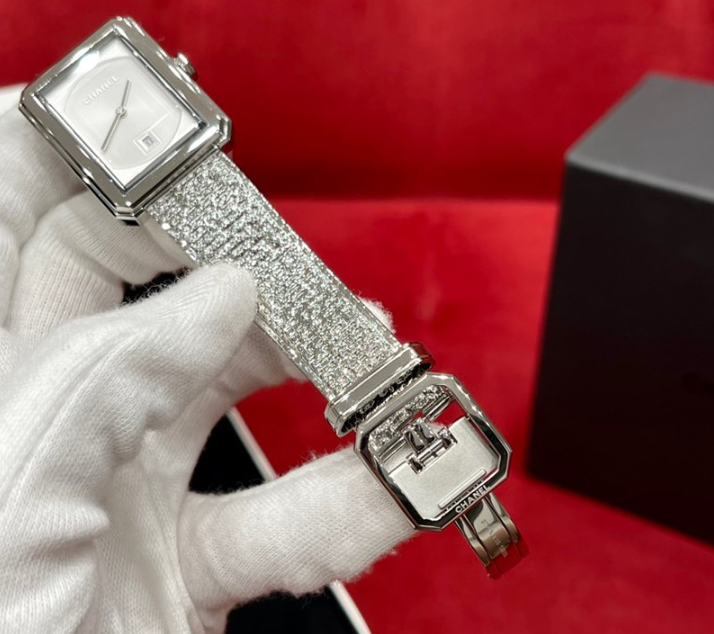 샤넬 보이프렌드 시계 하이엔드급