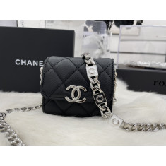샤넬 22P 미니 크로스백 A68068