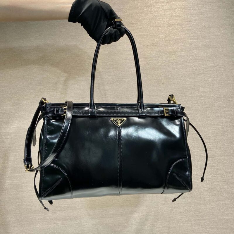 프라다 라지 레더 핸드백