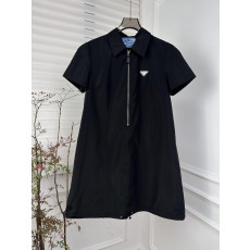 프라다 반집업 원피스