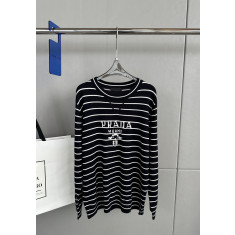 프라다 여성 긴팔티