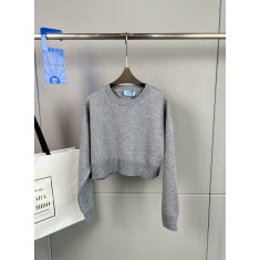 프라다 여성 긴팔티