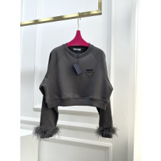 프라다 여성 긴팔티