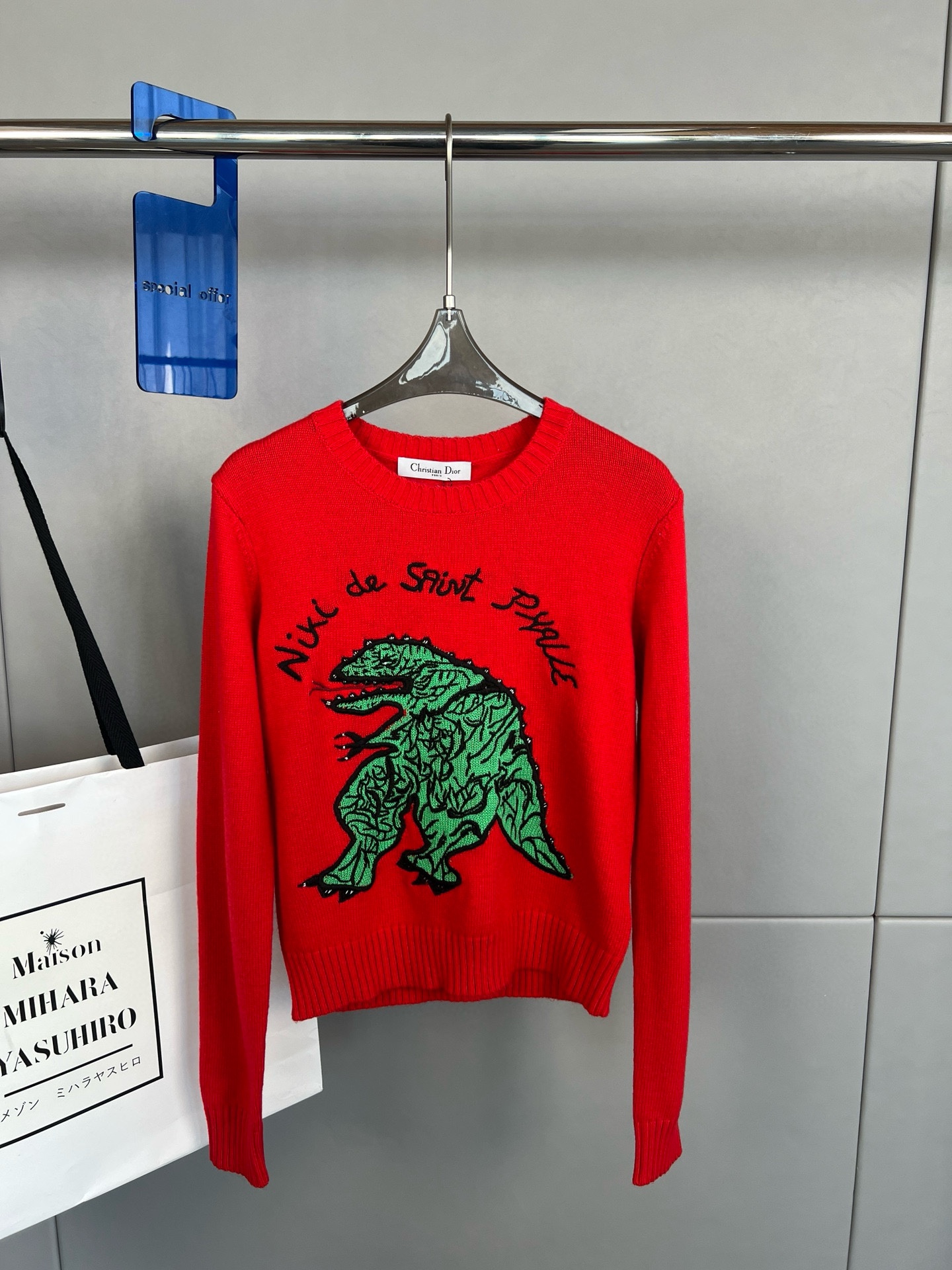 디올 여성 맨투맨