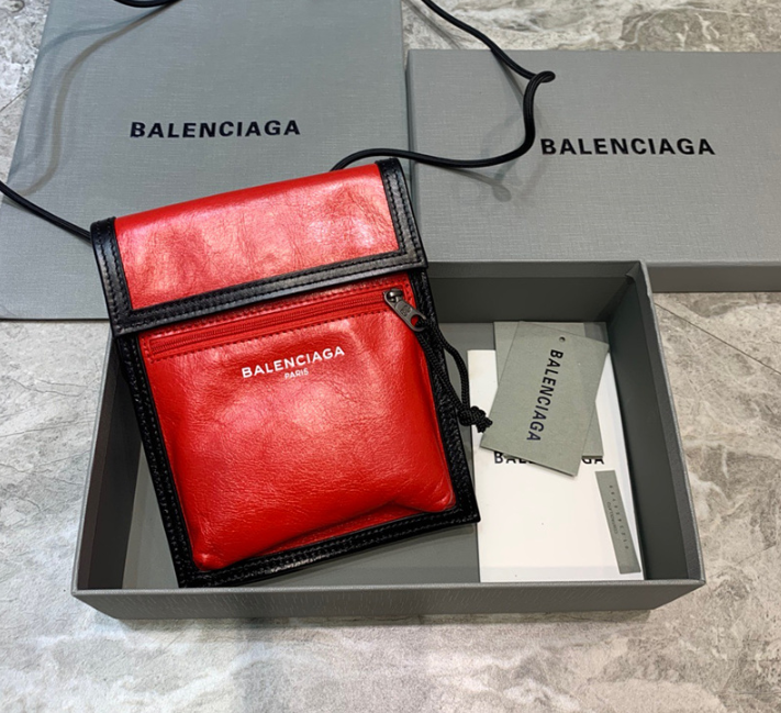 발렌시아가 미니 크로스백