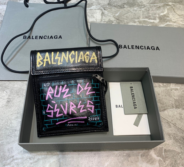 발렌시아가 미니 크로스백