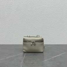 로로피아나 엑스트라 포켓 파우치 L11.5