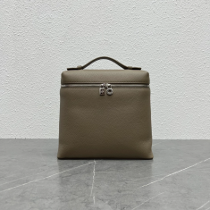 로로피아나 엑스트라 포켓 백팩 L 23.5