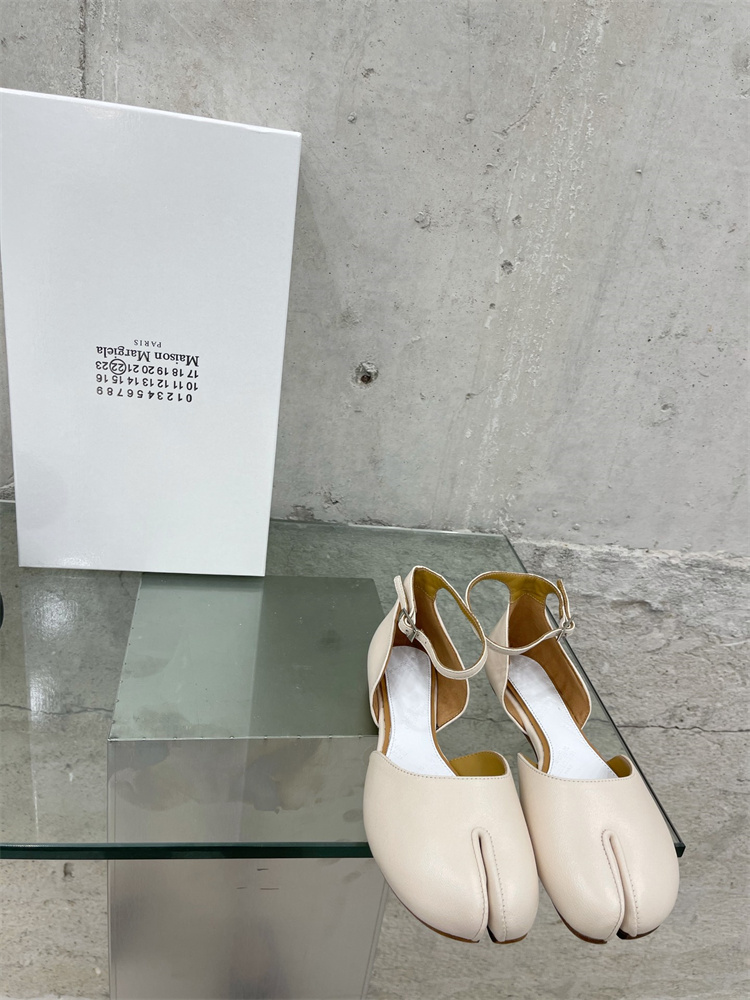 메종마르지엘라 타비 플랫 펌프스