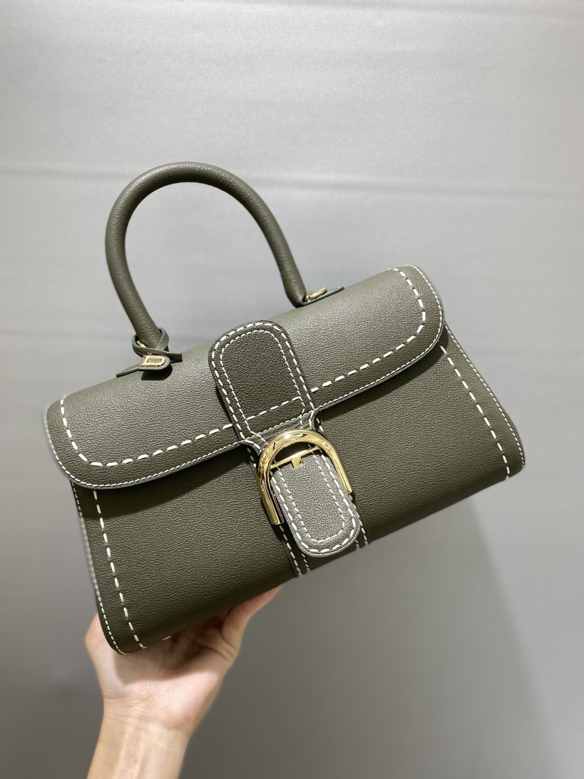 델보 브리앙이스트웨스트