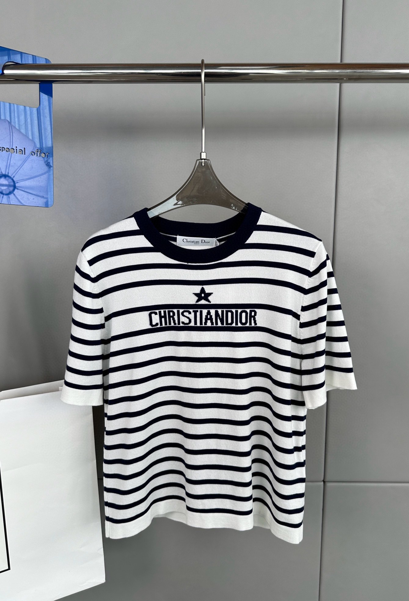 디올 여성 반팔티