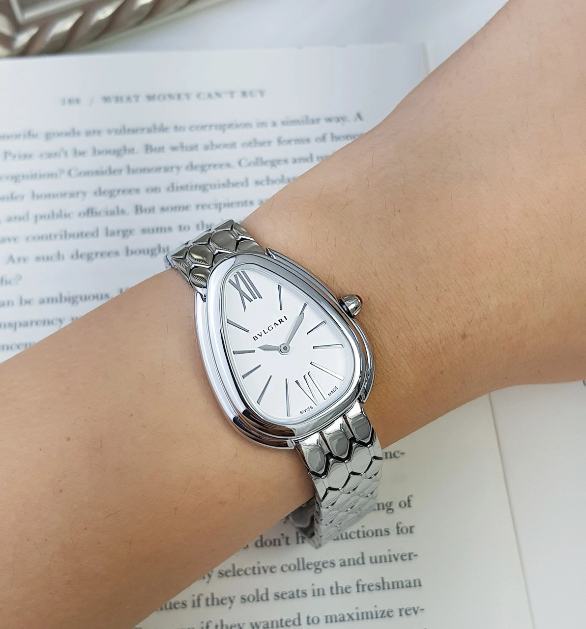 불가리 세르펜티 세두토리 시계