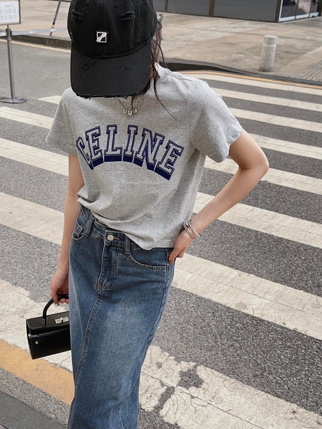 셀린느 여성 반팔