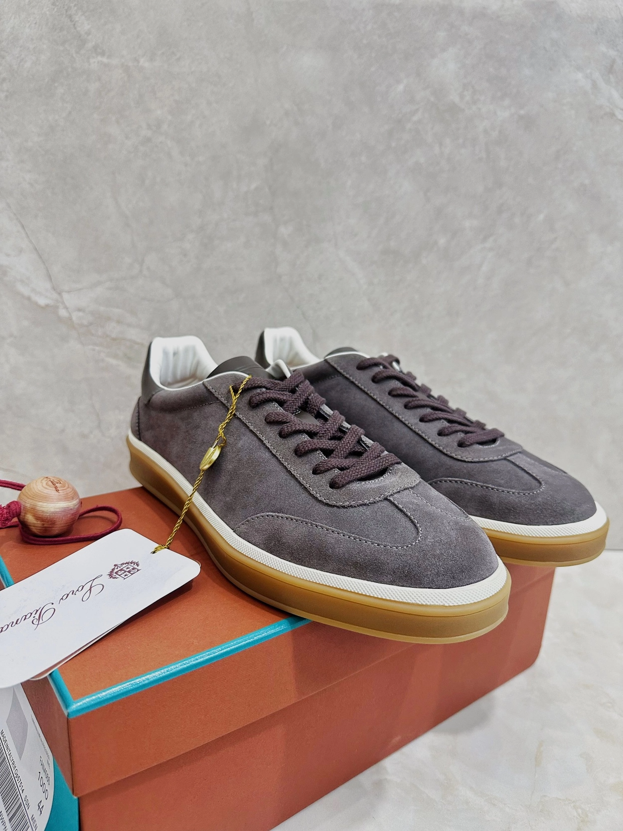 로로피아나 테니스 워크 슈즈 스니커즈