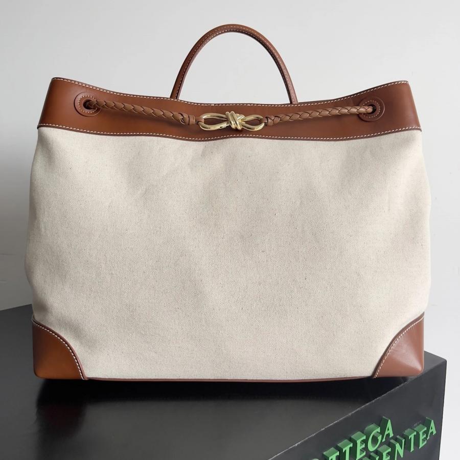 보테가베네타 안디아모 토트백 라지