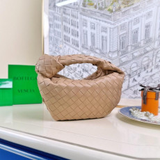 보테가베네타 조디백 미니 (국내배송)