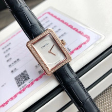 샤넬 보이프렌드 시계 하이엔드급