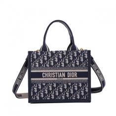 디올 북토트백 스몰 스트랩 버전 (국내배송)